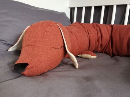 Linen animal mantinel for cot DACHSHUND