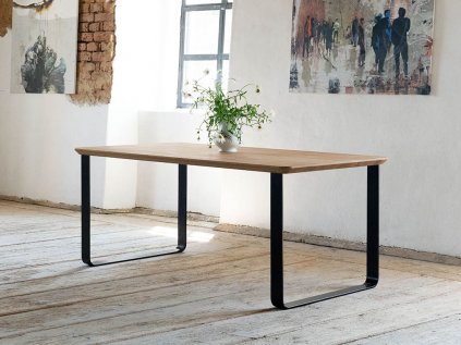 Industrial dining table PETER made from oak wood equipped with a vertical metal pedestal