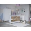 Baby's room KUBI: Cot, wardrobe and chest of drawers